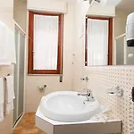 Esplanade Hotel 3*