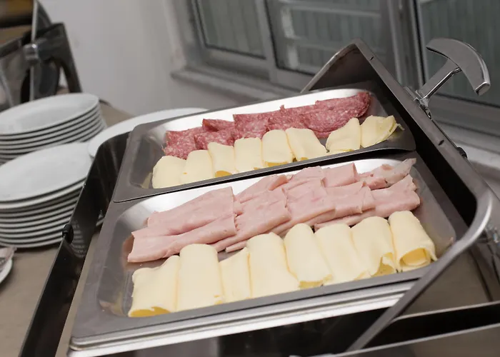 فندق Esplanade تْشيزيناتيكو