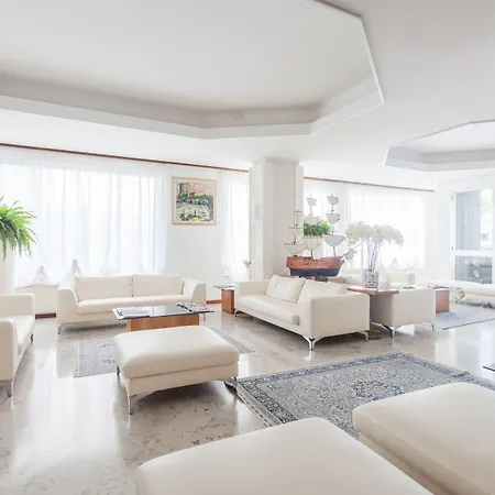 Esplanade Cesenatico