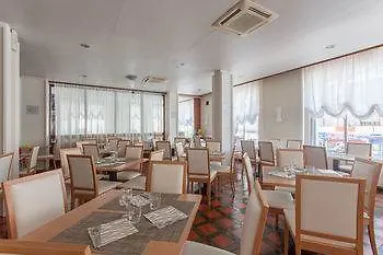 Hotel Esplanade Cesenatico