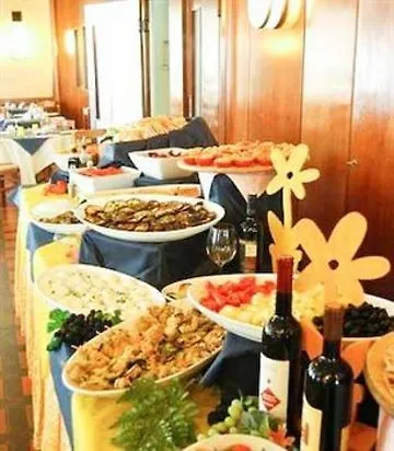 Esplanade Ξενοδοχείο 3*